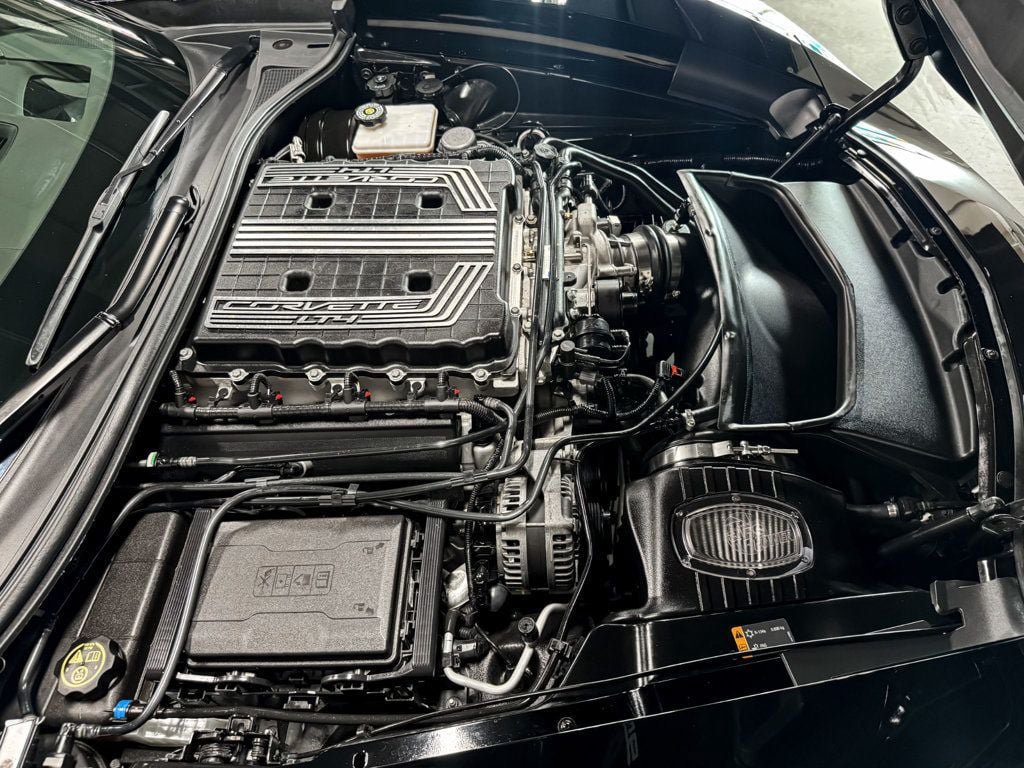 Used 2017 Chevrolet Corvette Z06 RWD image 12