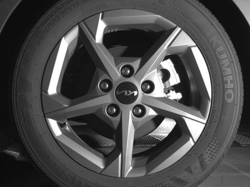 Used 2025 Kia K4 FWD image 14