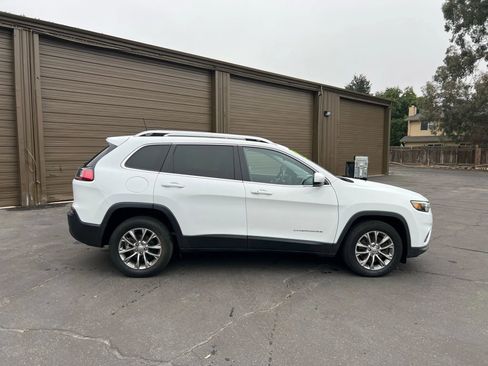 Used 2021 Jeep Cherokee Latitude Lux w/ Sun & Sound Group image 7