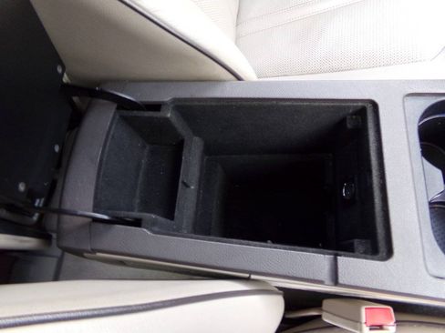 Used 2012 Lincoln MKX FWD image 37