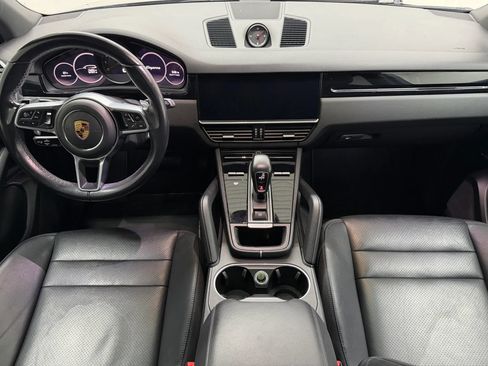Used 2022 Porsche Cayenne AWD/4WD image 52