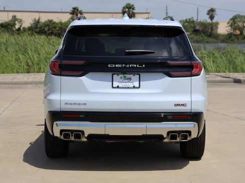 New 2026 GMC Acadia Denali w/ Super Cruise Package image 7
