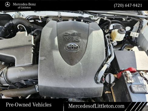 Used 2022 Toyota Tacoma SR5 w/ Technology Package AWD/4WD image 29
