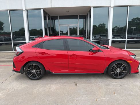 Used 2020 Honda Civic Sport Touring image 5