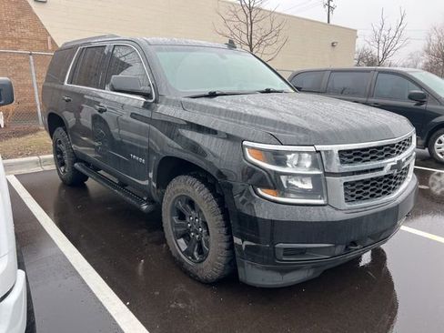 Used 2018 Chevrolet Tahoe LS image 3