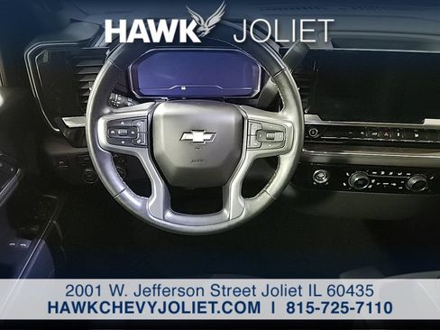 Used 2023 Chevrolet Silverado 1500 LT AWD/4WD image 13