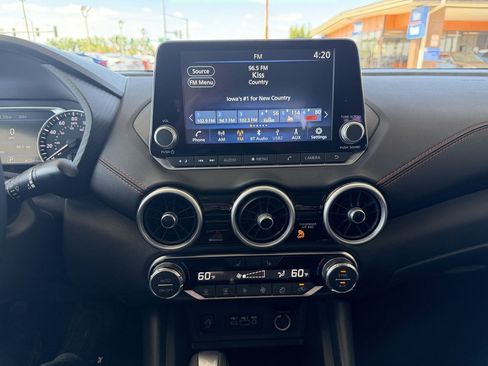 Used 2025 Nissan Sentra SR FWD image 17