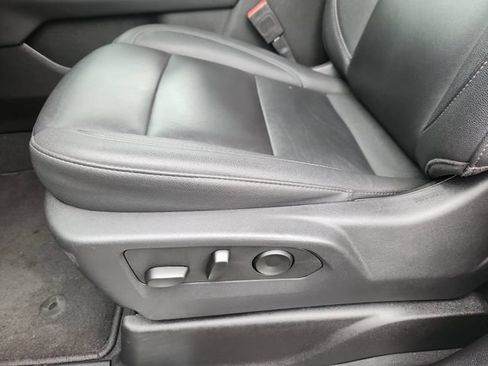 Used 2025 Chevrolet Tahoe LT AWD/4WD image 14