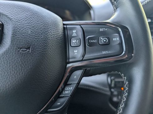 Used 2024 RAM 3500 Limited AWD/4WD image 15
