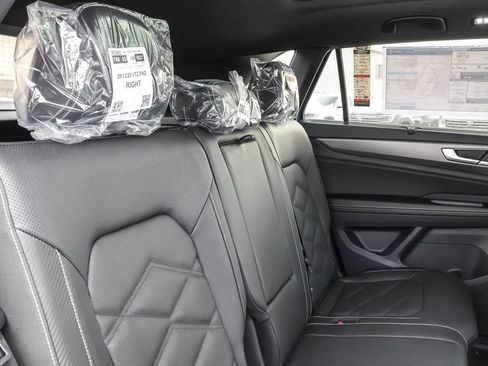 New 2026 Volkswagen Atlas Cross Sport SE image 40