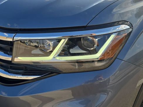 Used 2022 Volkswagen Atlas SEL Premium image 33