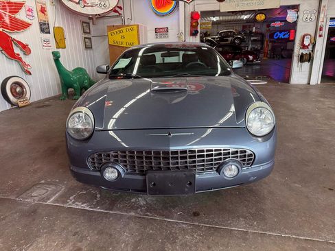 Used 2005 Ford Thunderbird RWD image 8
