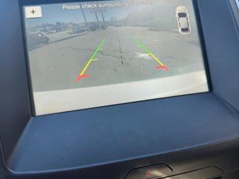 Used 2018 Ford Edge SEL w/ Equipment Group 201A image 24