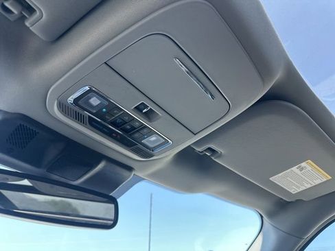 Used 2022 Ford F150 Lariat w/ Equipment Group 502A High image 36