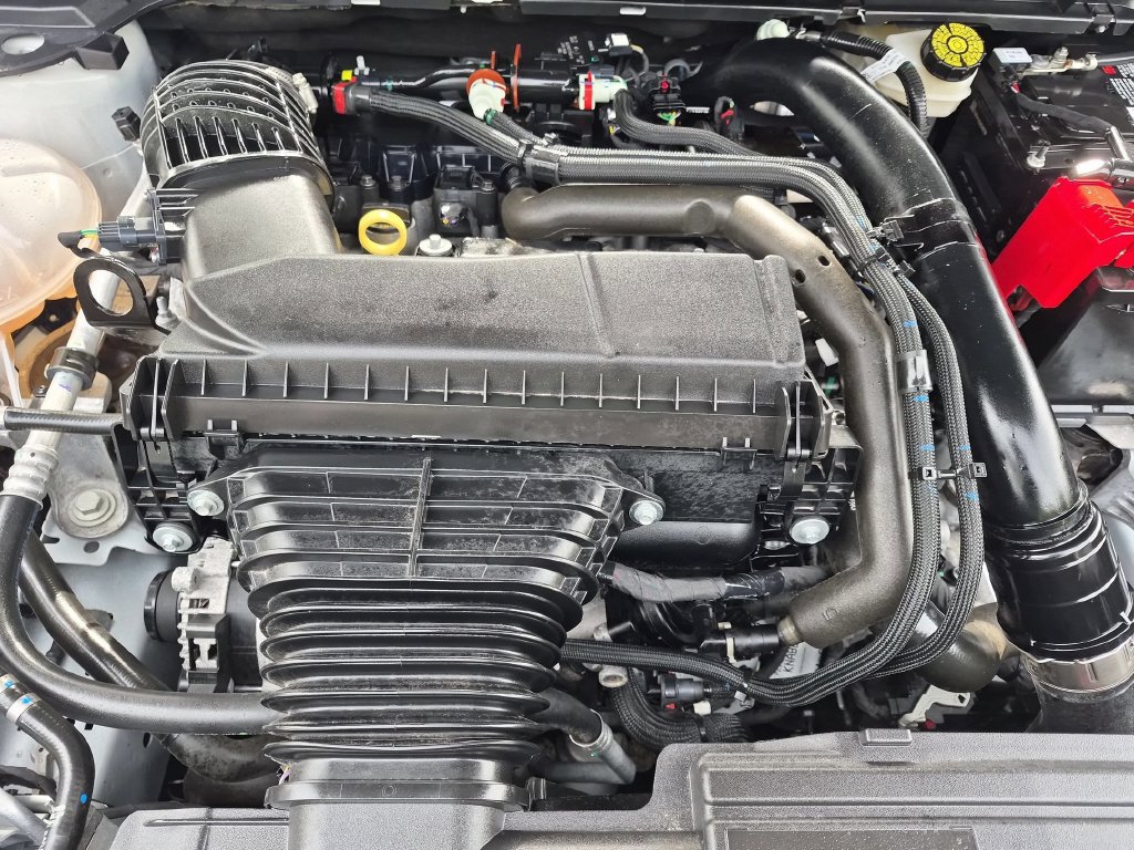 Used 2024 Lincoln Corsair AWD w/ Equipment Group 101A image 25