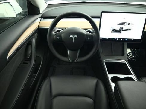 Used 2023 Tesla Model 3 Standard Range RWD image 33