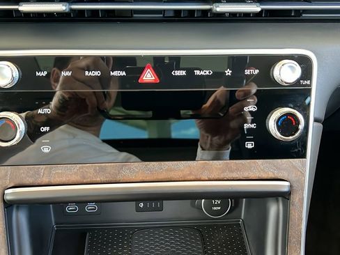 New 2025 Genesis GV80 3.5T Prestige image 33