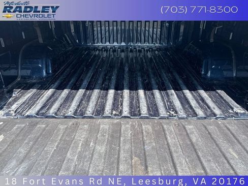 Used 2022 Chevrolet Silverado 1500 LT w/ Z71 Off-Road Package AWD/4WD image 12