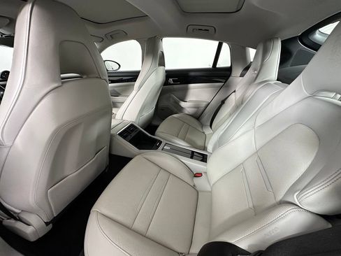 Certified 2022 Porsche Panamera RWD image 40