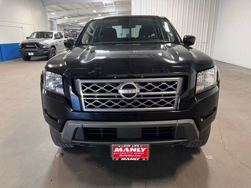 Used 2024 Nissan Frontier SV AWD/4WD image 8