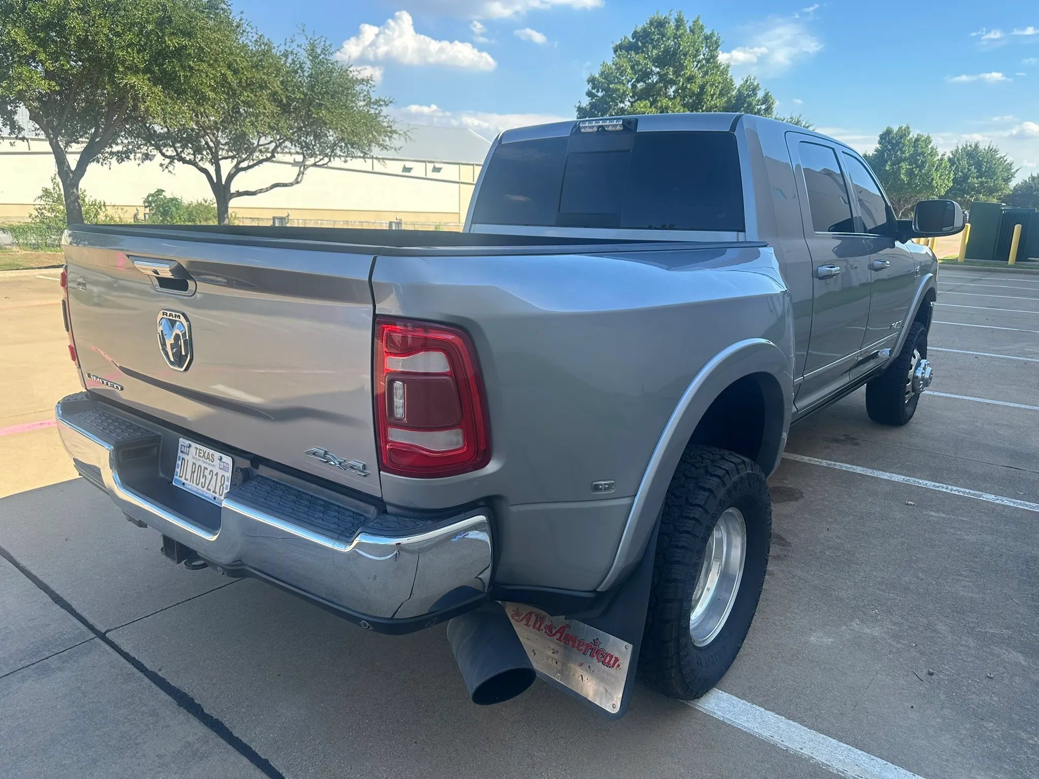 Used 2020 RAM 3500 Limited AWD/4WD image 11