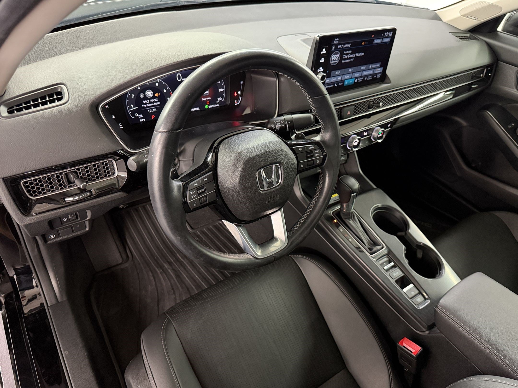 Certified 2024 Honda Civic Touring image 4
