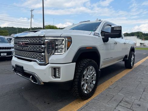 Used 2022 GMC Sierra 2500 Denali AWD/4WD image 4