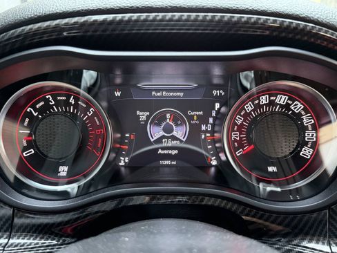 Used 2022 Dodge Challenger R/T Scat Pack RWD image 31