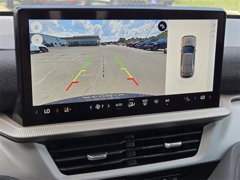 New 2025 Ford Explorer Active w/ Active Comfort Package image 11