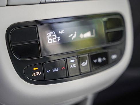 New 2026 Hyundai Ioniq 9 SE image 30