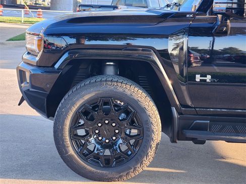 New 2026 GMC Hummer EV 4x4 Crew Cab image 6