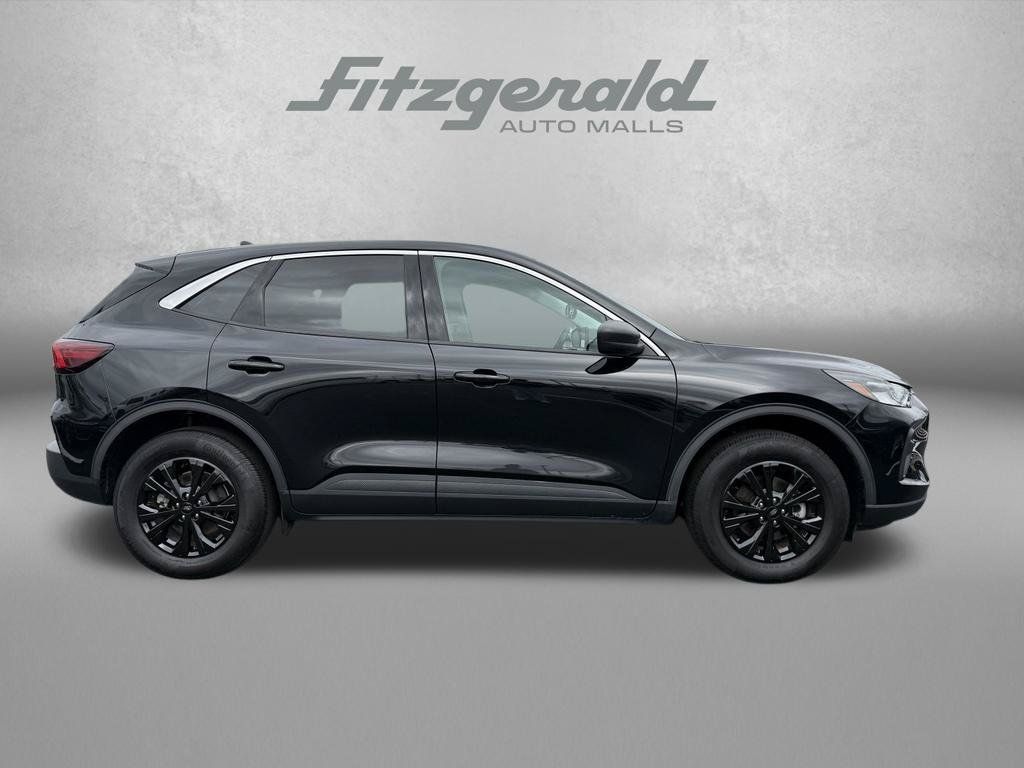 Used 2024 Ford Escape Active AWD/4WD image 7