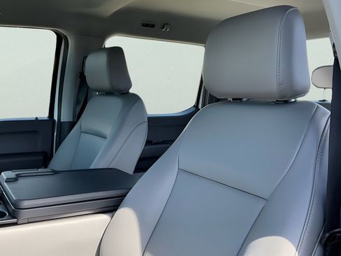 New 2026 Ford F350 XL w/ XL Chrome Package image 27