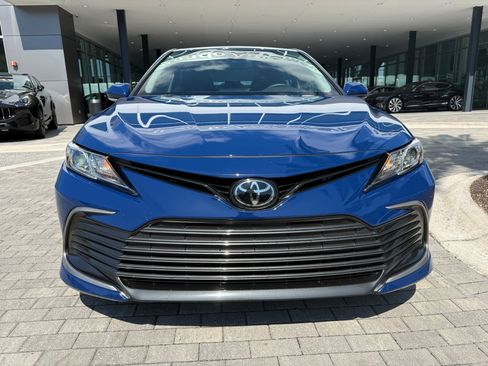 Used 2024 Toyota Camry LE w/ Convenience Package image 8