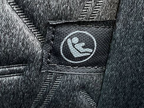 Used 2025 Nissan Kicks SV image 16