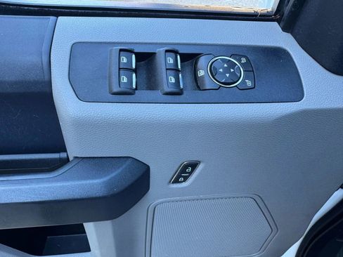 Used 2022 Ford F250 XL w/ Power Equipment Group image 19