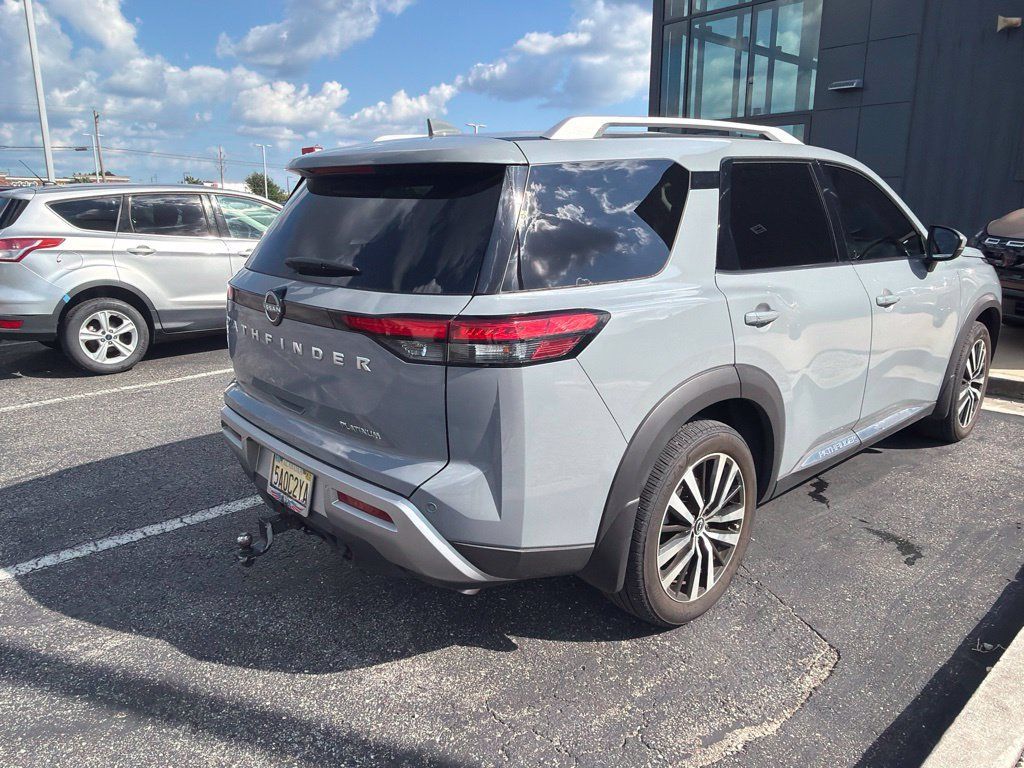 Certified 2025 Nissan Pathfinder Platinum FWD image 4