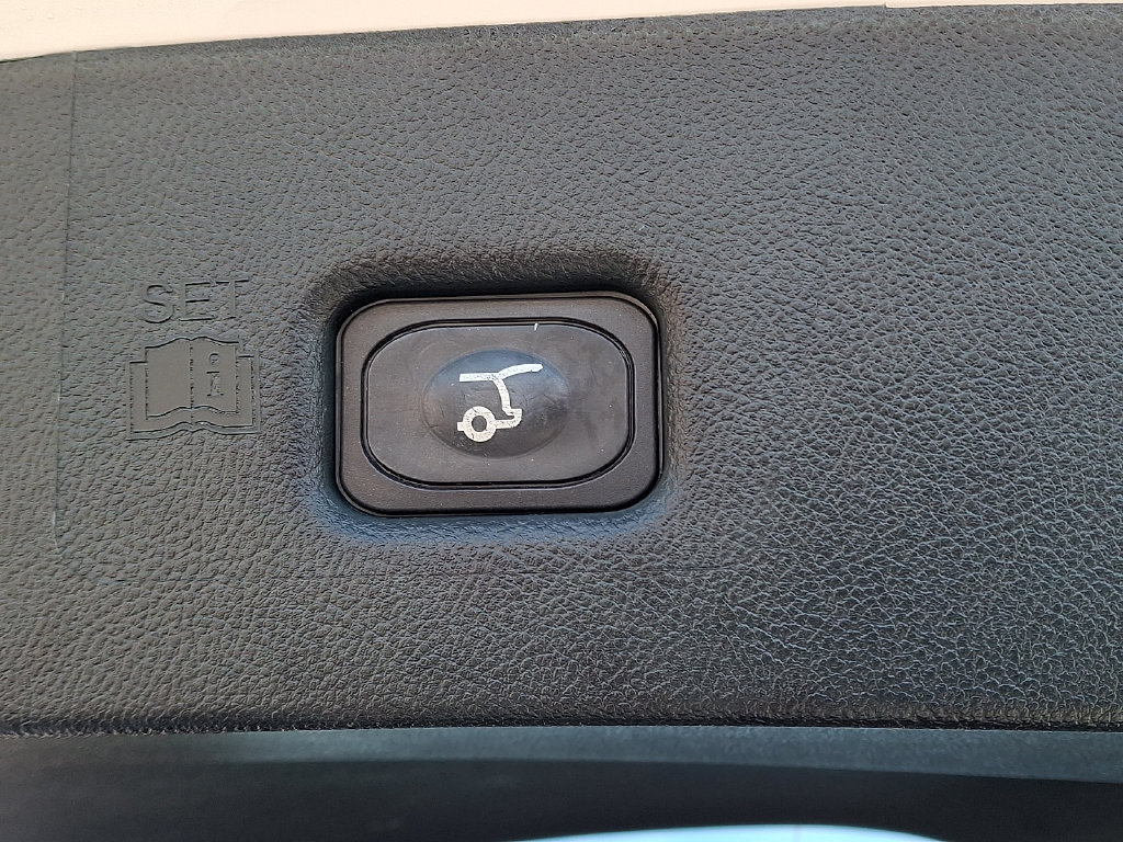 Used 2020 Lincoln Nautilus Premier AWD/4WD image 29
