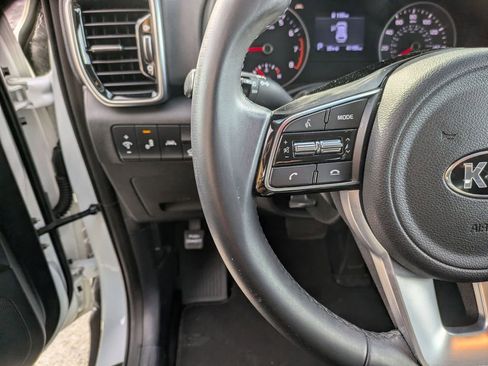 Used 2021 Kia Sportage EX image 13