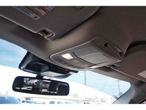 Certified 2024 Ford Expedition XLT image 24