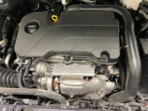 Used 2025 Chevrolet Malibu RS image 25