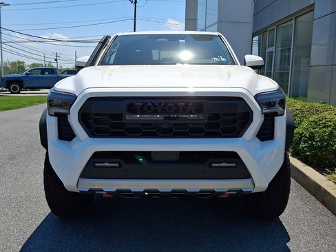 New 2026 Toyota Tacoma 4x4 Double Cab Hybrid image 2