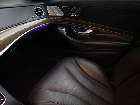 Used 2015 Mercedes-Benz S 550 4MATIC Sedan image 12
