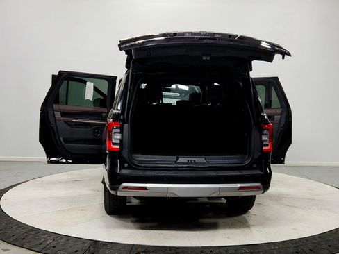 Used 2024 Ford Expedition Max Limited image 14