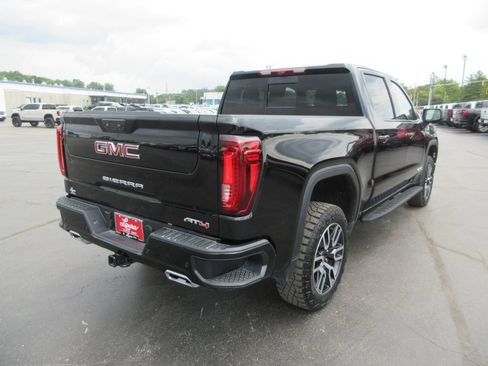 Certified 2025 GMC Sierra 1500 AT4 w/ AT4 Premium Package AWD/4WD image 5