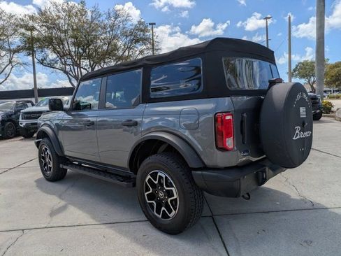 Used 2023 Ford Bronco Black Diamond image 6