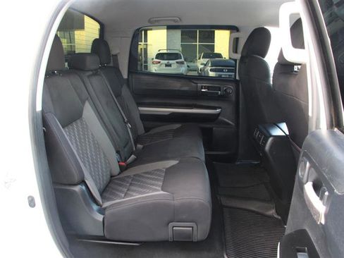 Used 2018 Toyota Tundra SR5 w/ SR5 Upgrade Package image 19