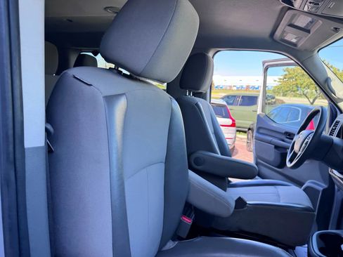 Used 2019 Nissan NV 3500 S image 12