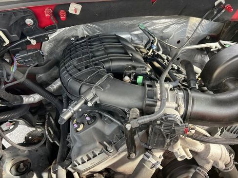 Used 2017 Ford F150 XLT image 24