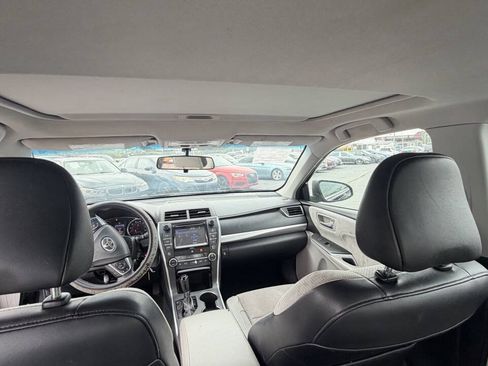 Used 2017 Toyota Camry XSE w/ Moonroof Package FWD image 17
